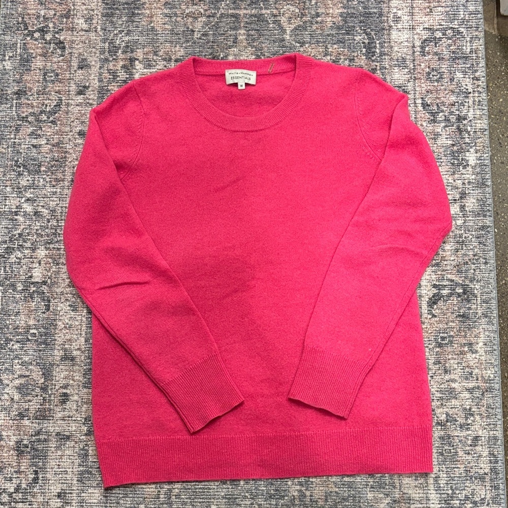 White and Warren essential cashmere crewneck. Size M in Pop Pink.